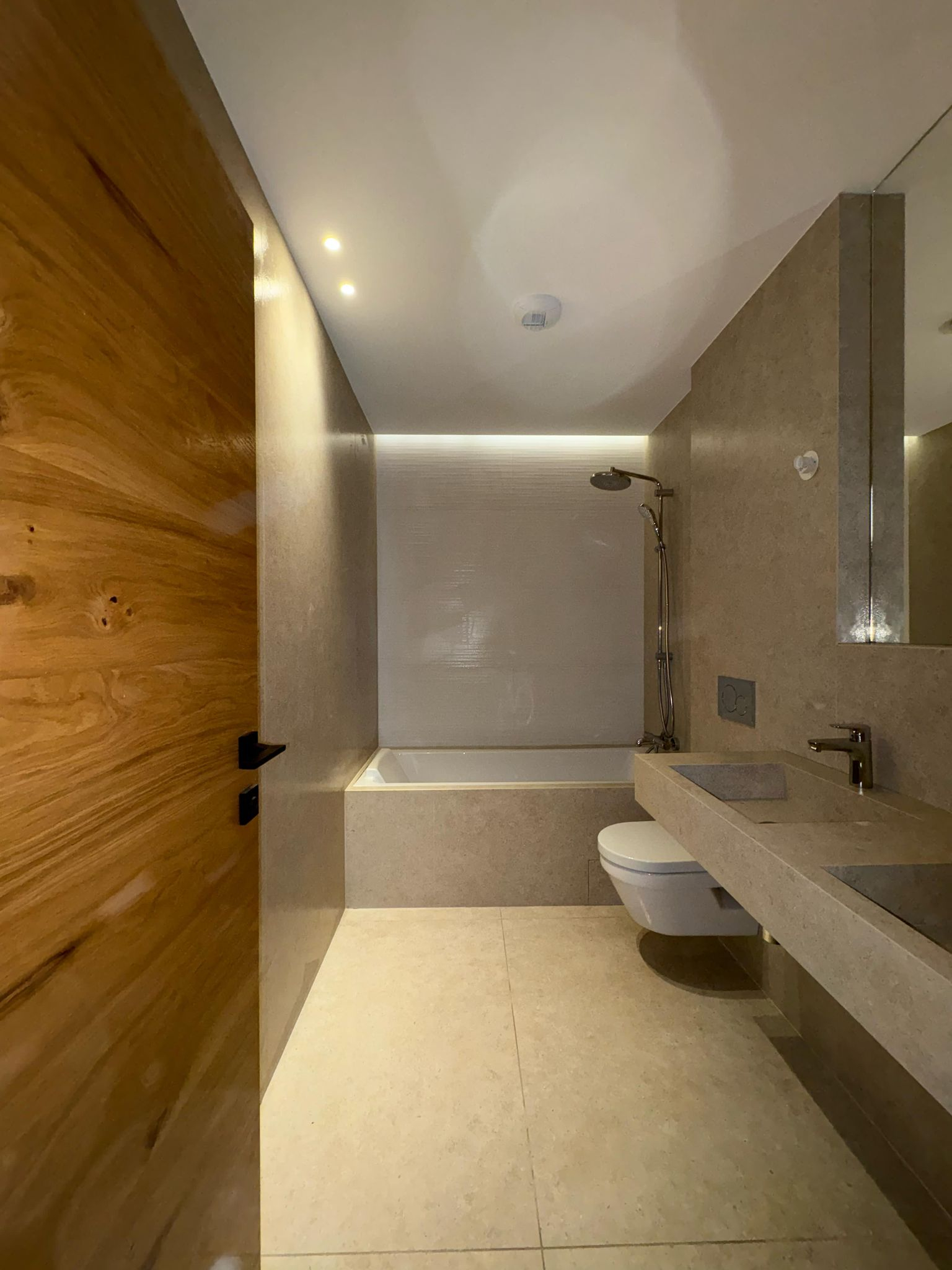 Salle de bain contemporaine - Villa Azure