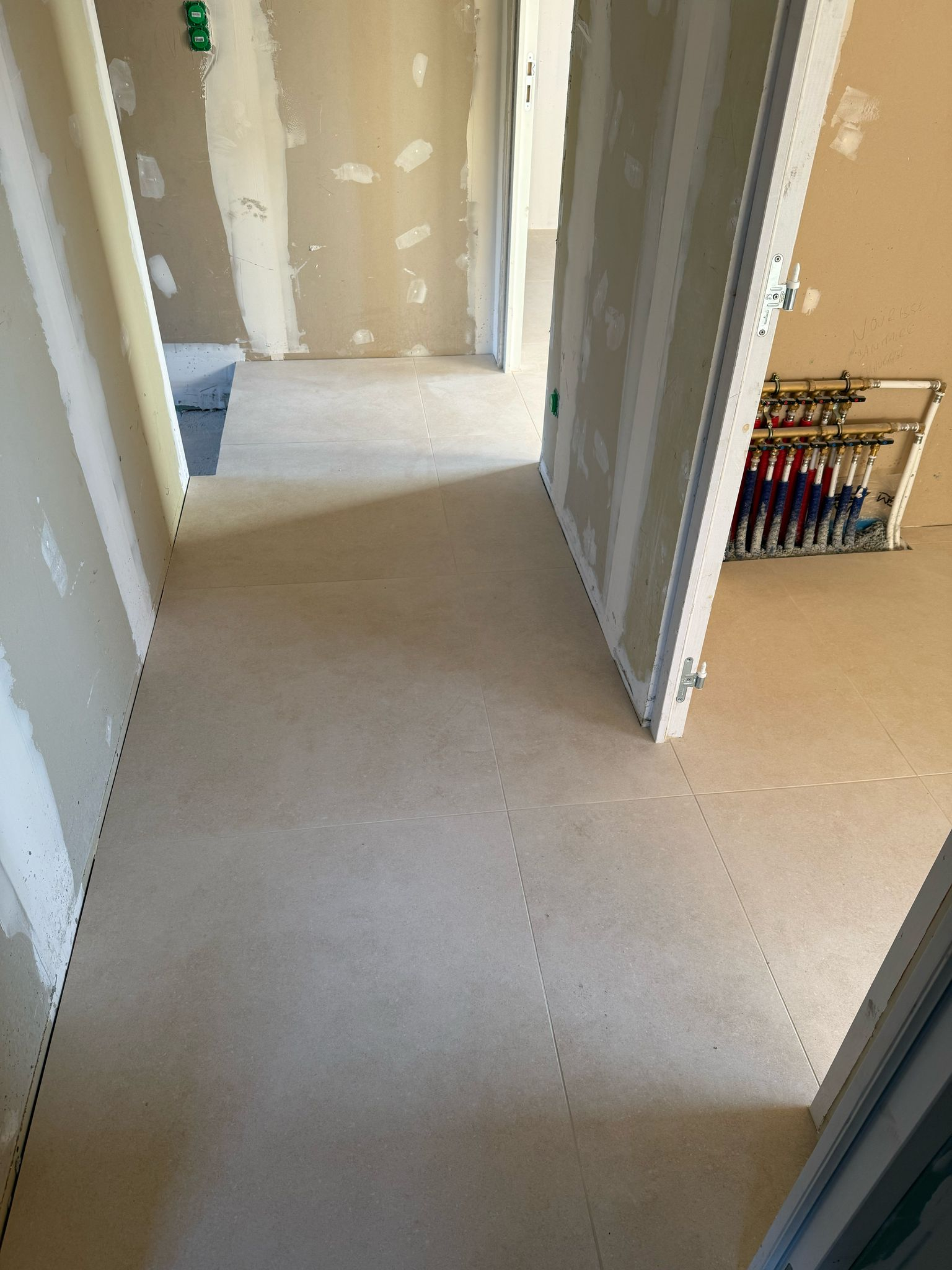 Avant - Rénovation salle de bain - Appartement Côtier